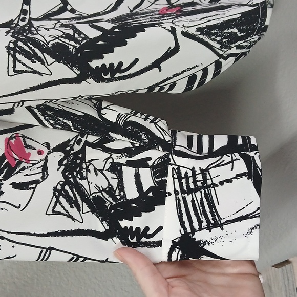 Nwt Karl Lagerfeld Black and White Button Down with Pink Highlights Small - Picture 4 of 8